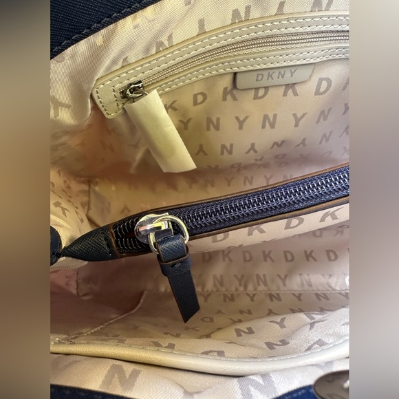 Gorgeous DKNY Banks Satchel - Picture 3 of 9